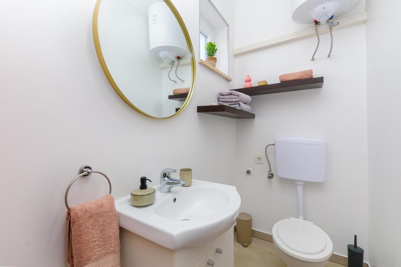 Apartment Easy Medolino Esterno foto