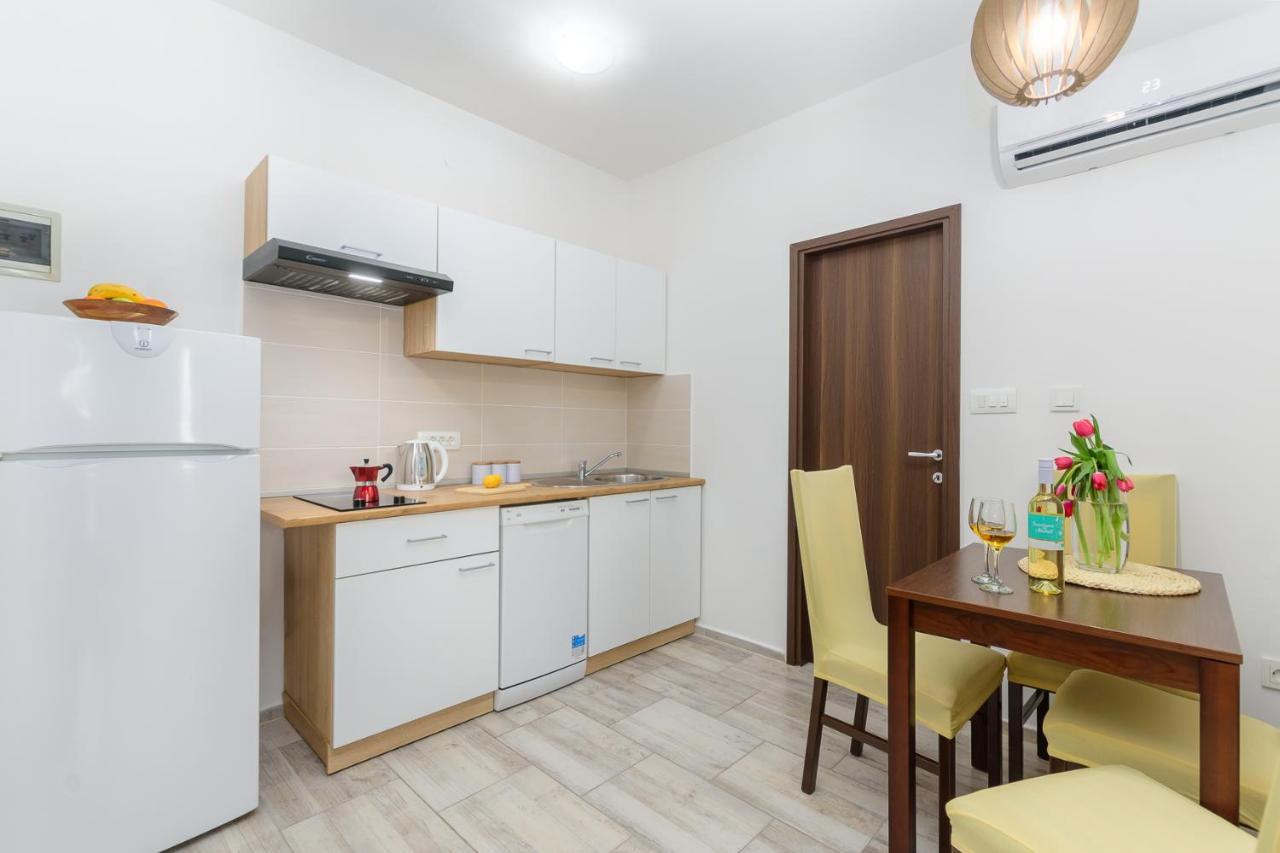 Apartment Easy Medolino Esterno foto