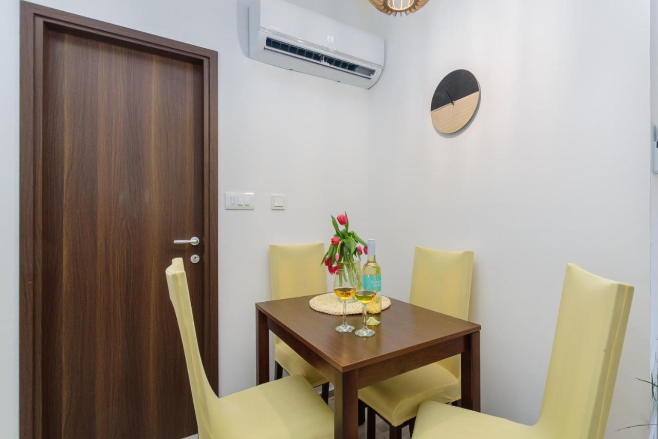 Apartment Easy Medolino Esterno foto